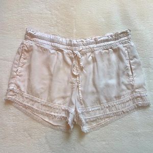 💗💗💗 Cloth & Stone elastic waist shorts